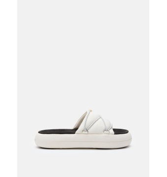 80d2420030-a001-moon_boot