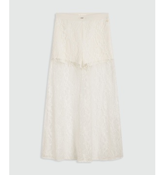 trixie_creme-white_jv-2602-0505-422-josh-v_1923428681