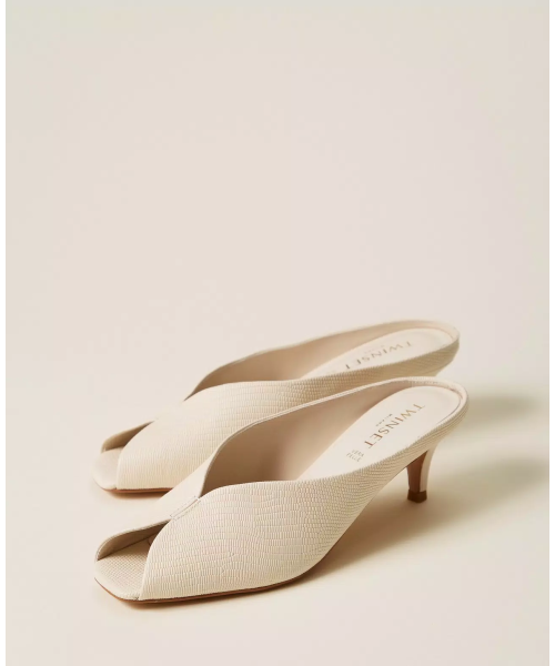 261tgt018_13533-twinset-1