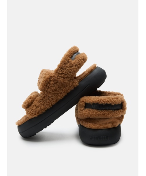 80d2420020-m008-moon_boot-3