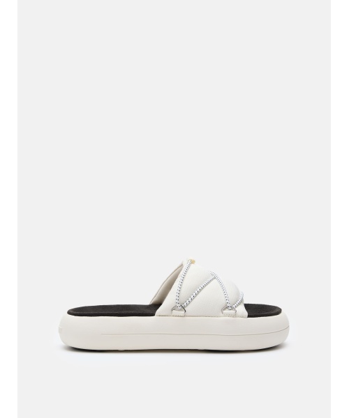 80d2420030-a001-moon_boot