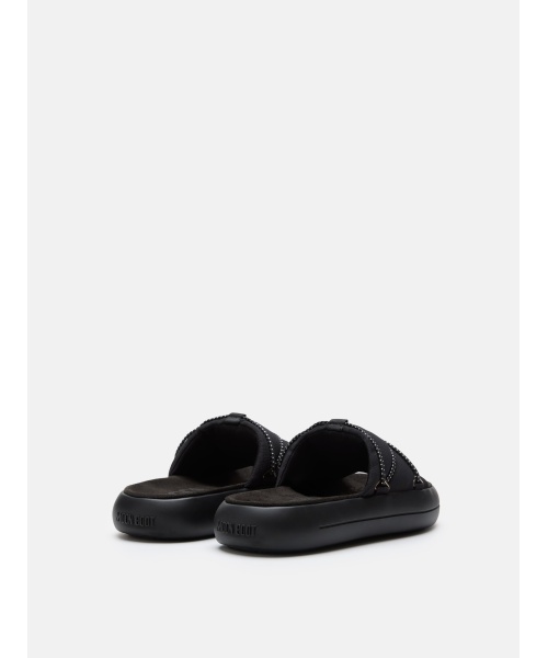 80d2420030-n001-moon_boot-1