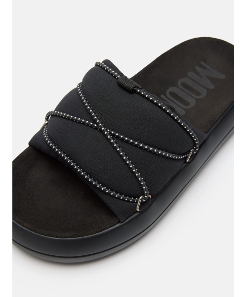 80d2420030-n001-moon_boot-2