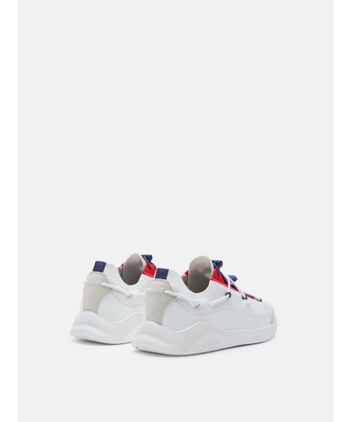 80d2510010-av20-moon_boot-1