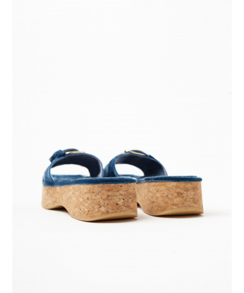 blue-velvet-sandal-with-natural-cork-flat-sole-paloma_barcelo-2