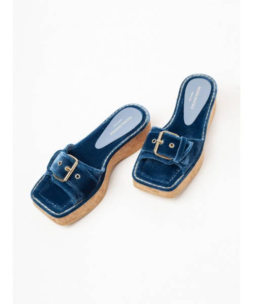 blue-velvet-sandal-with-natural-cork-flat-sole-paloma_barcelo
