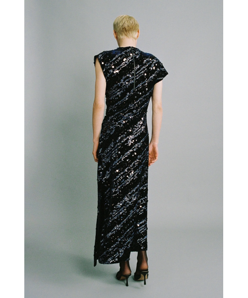 sabinamusayev-neptune_dress-1