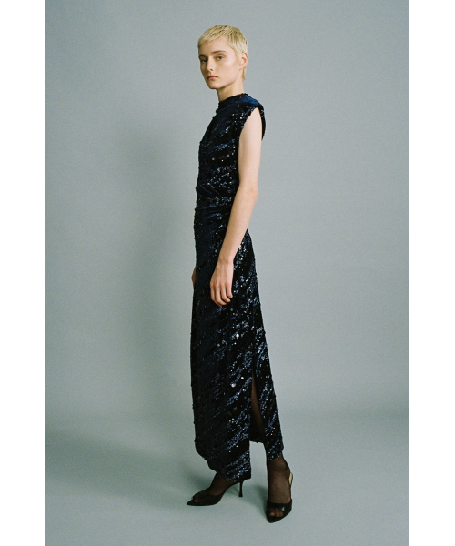 sabinamusayev-neptune_dress-2