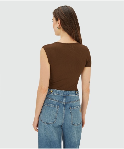 vina_brown_jv-2601-1112-987-josh_v-2