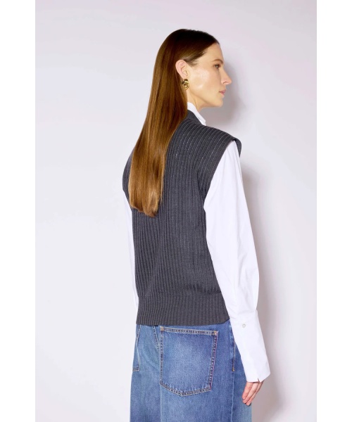 w6ff6wa05y49-0-b-gilet-efron-liviana_conti-1
