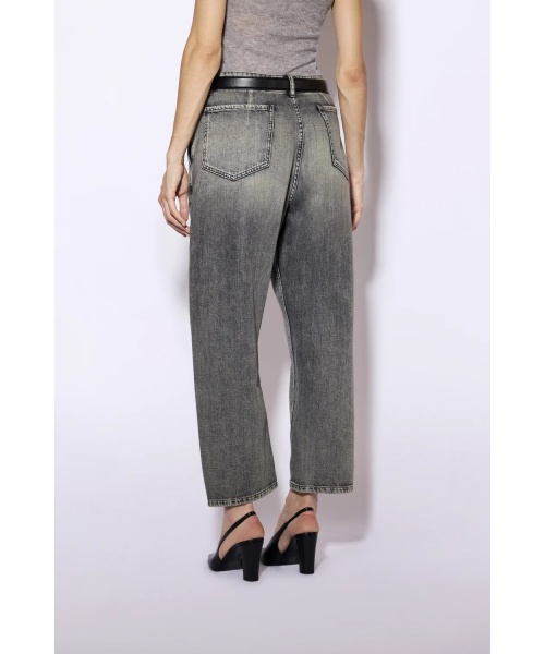 w6ff6wy81z68-0-b-jeans-logan-liviana_conti-1